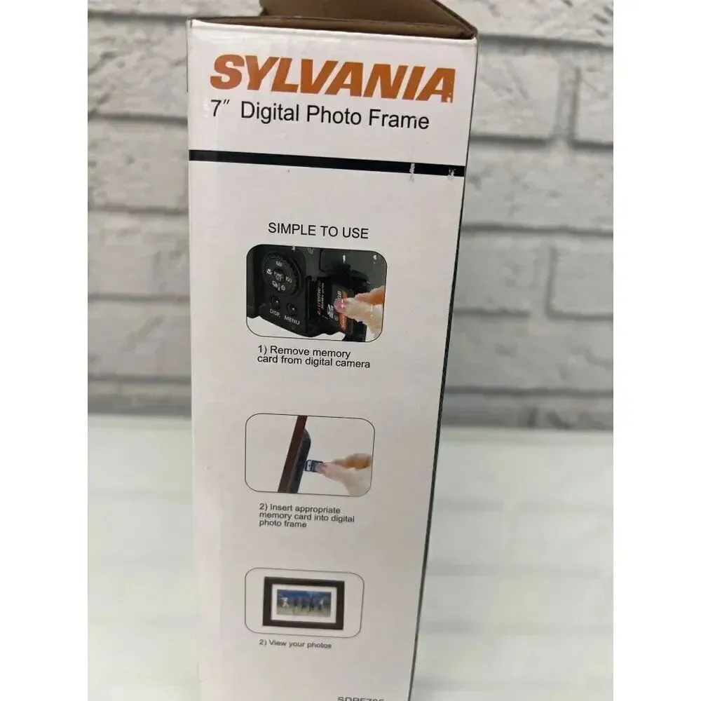 Sylvania 7” Digital Photo Slide Frame LED Panel